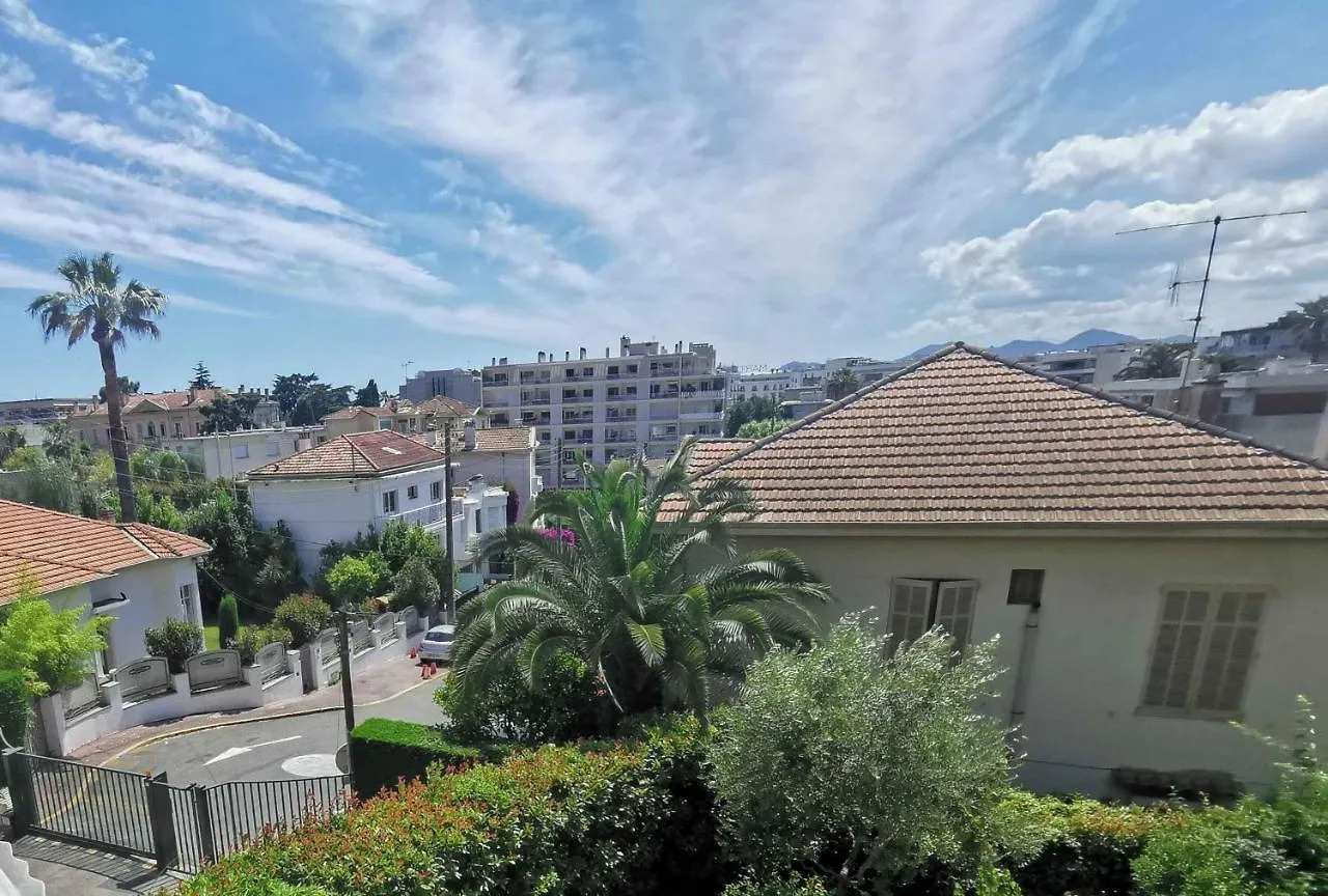 Le Chester Appartement 3 Pieces Cannes Proche Croisette Bord De Mer Apartment