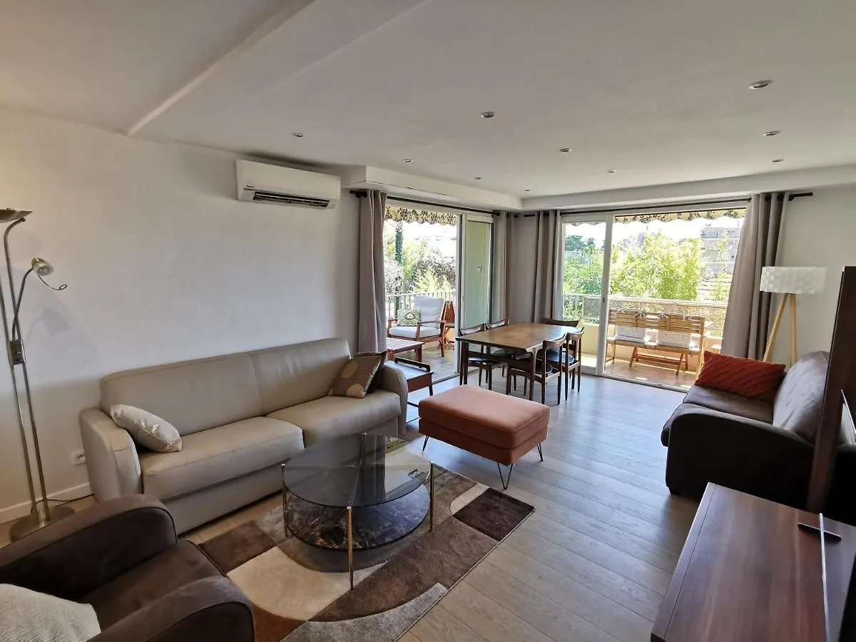 Le Chester Appartement 3 Pieces Cannes Proche Croisette Bord De Mer France